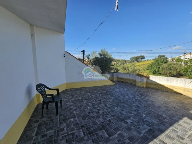 Moradia T6 para Venda em Santiago Maior Foto 36