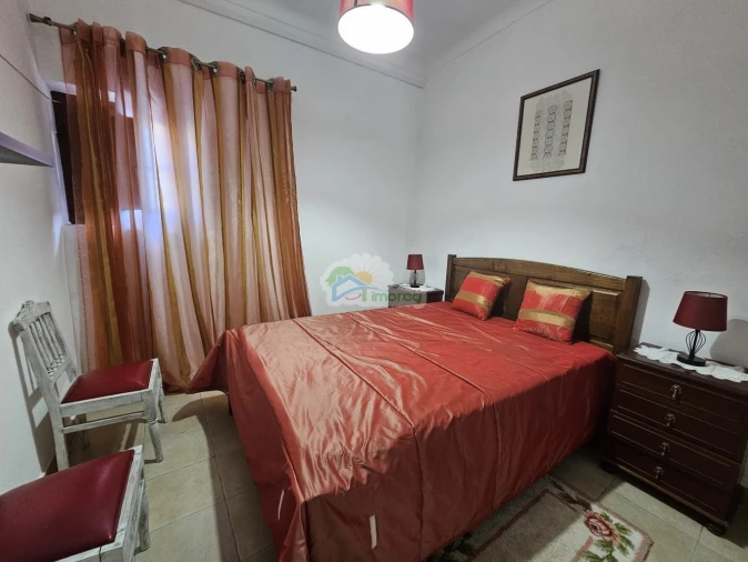 Moradia T6 para Venda em Santiago Maior Foto 6