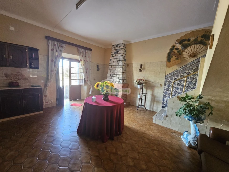 Moradia T6 para Venda em Santiago Maior Foto 61