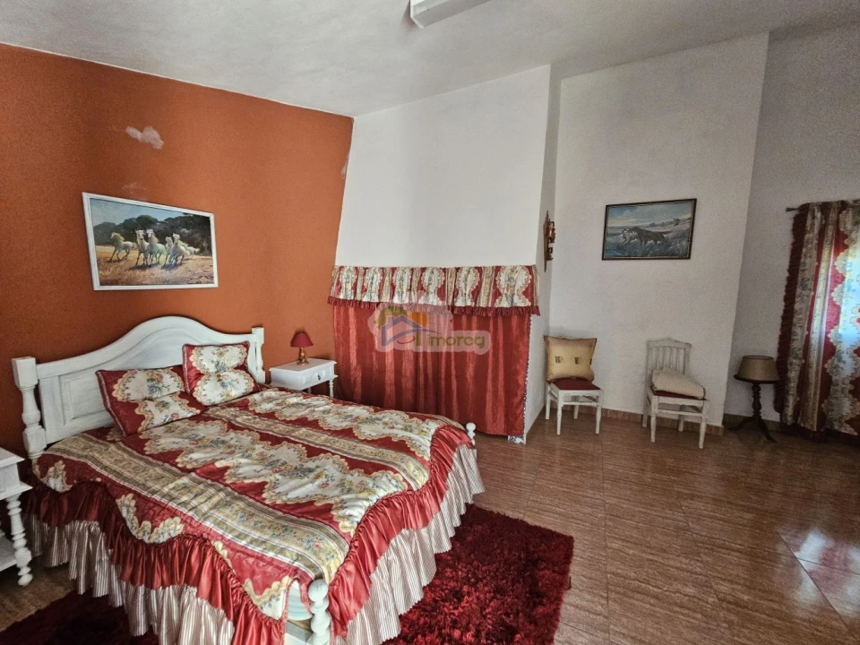 Moradia T6 para Venda em Santiago Maior Foto 27