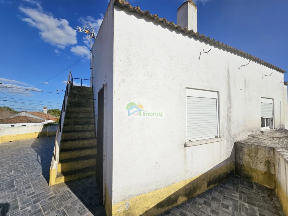 Moradia T6 para Venda em Santiago Maior Foto 35