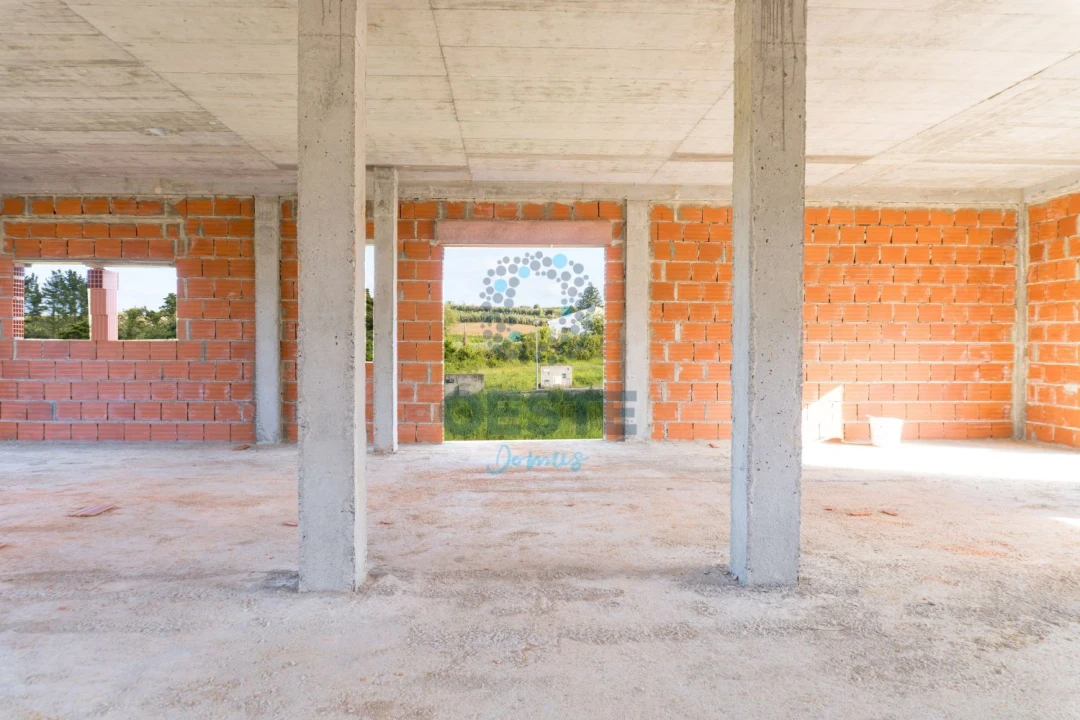 Moradia T3 para Venda em Reguengo Grande Foto 8