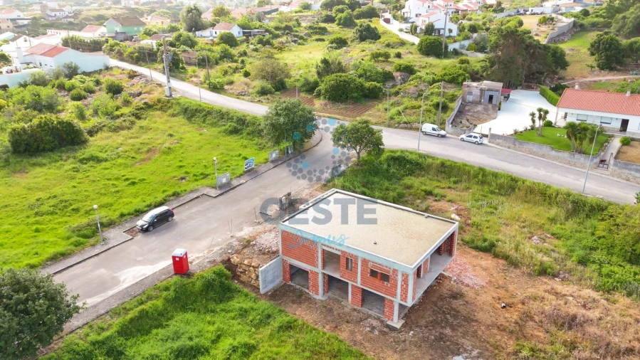 Moradia T3 para Venda em Reguengo Grande Foto 18