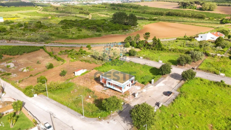 Moradia T3 para Venda em Reguengo Grande Foto 25