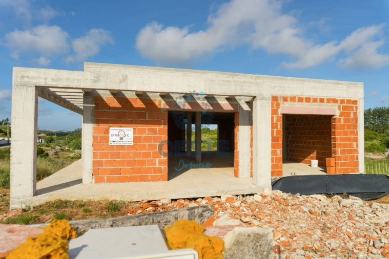 Moradia T3 para Venda em Reguengo Grande Foto 2