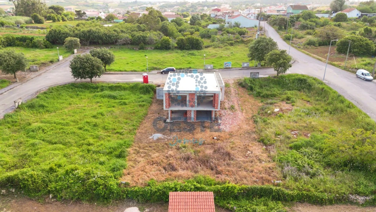 Moradia T3 para Venda em Reguengo Grande Foto 23