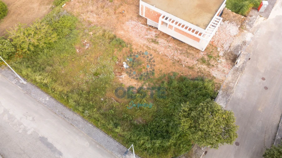 Terreno para Venda em Reguengo Grande Foto 2