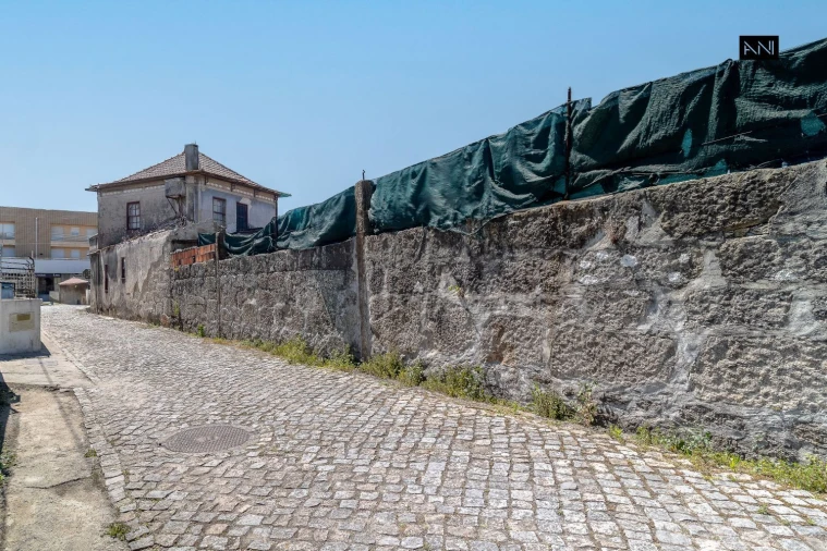 Moradia T4 para Venda em Vilar de Pinheiro Foto 3