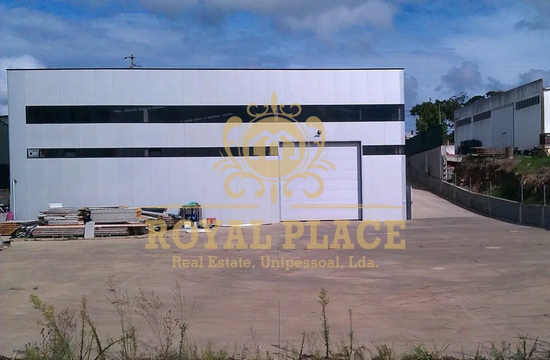 Loja para Venda em Lourosa Foto 1