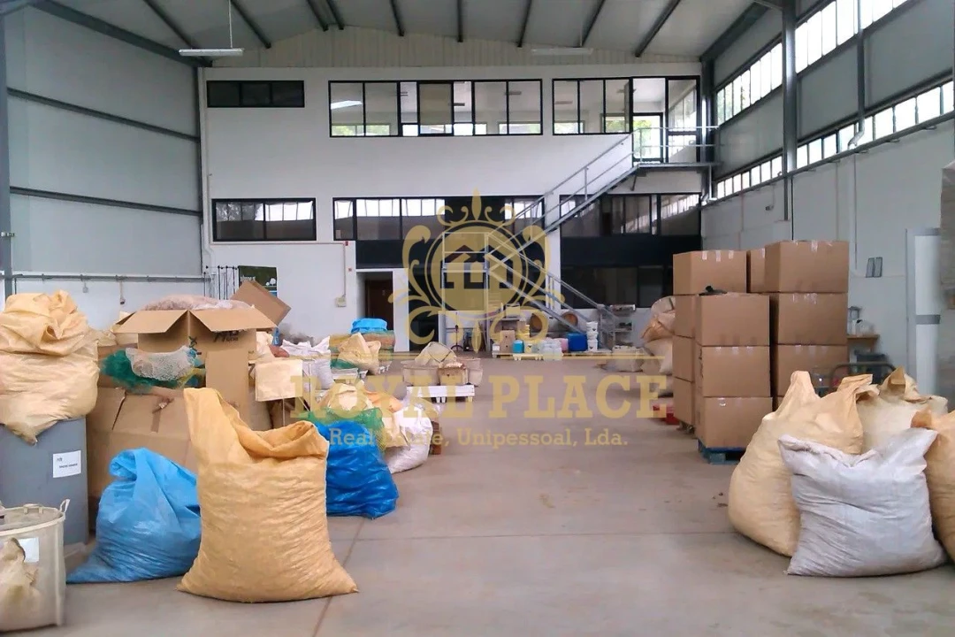 Loja para Venda em Lourosa Foto 2