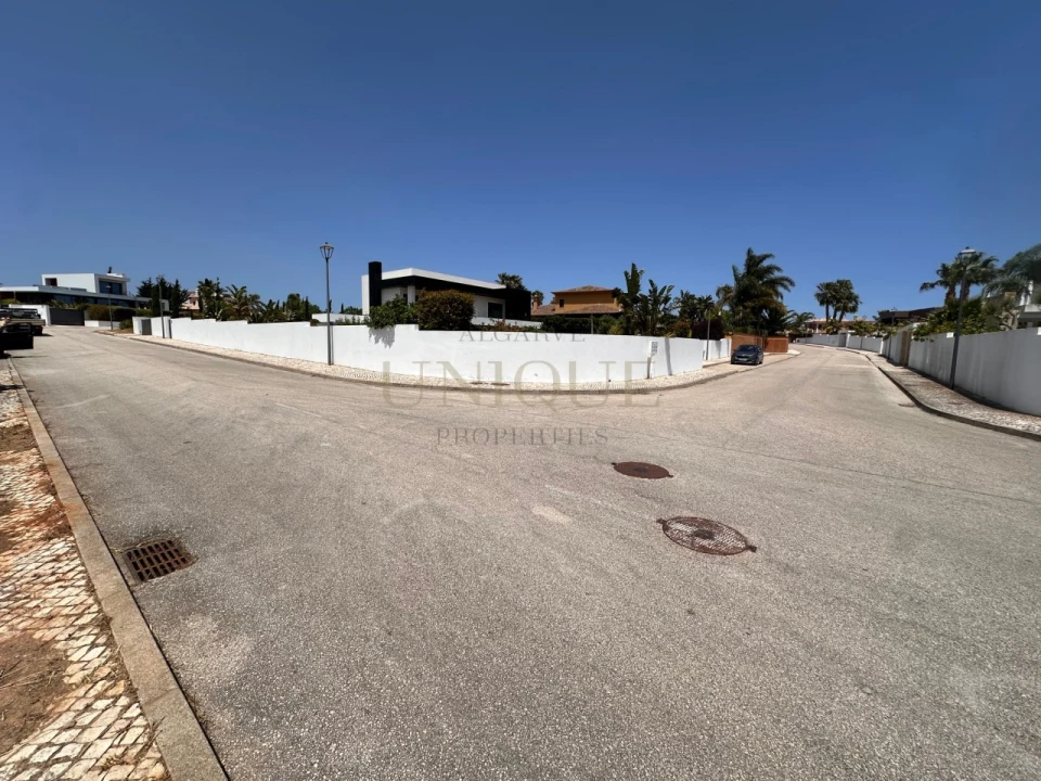 Terreno para Venda em Lagos (São Sebastião e Santa Maria) Foto 3