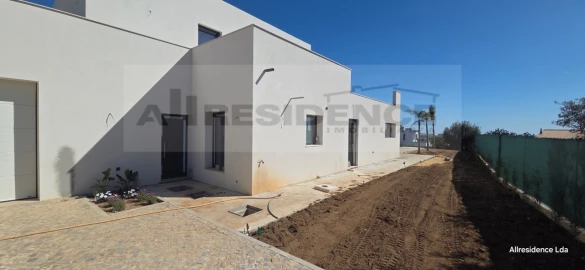 Moradia T5 para Venda em Almancil