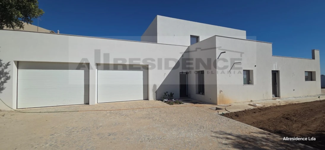 Moradia T5 para Venda em Almancil Foto 4