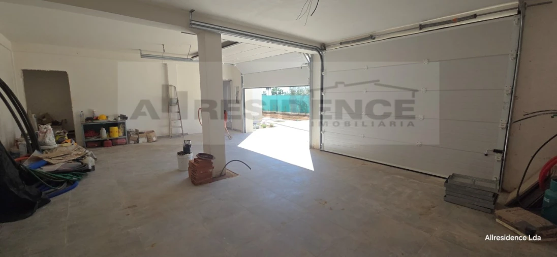Moradia T5 para Venda em Almancil Foto 5