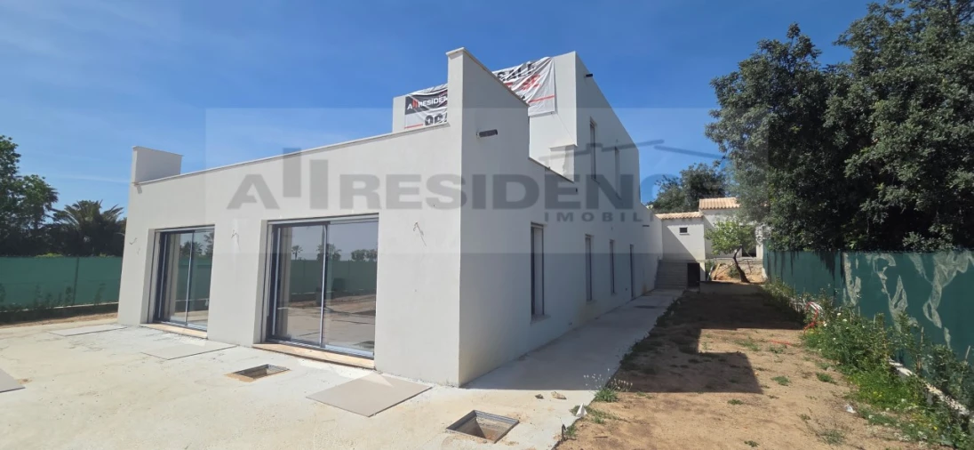 Moradia T5 para Venda em Almancil Foto 42