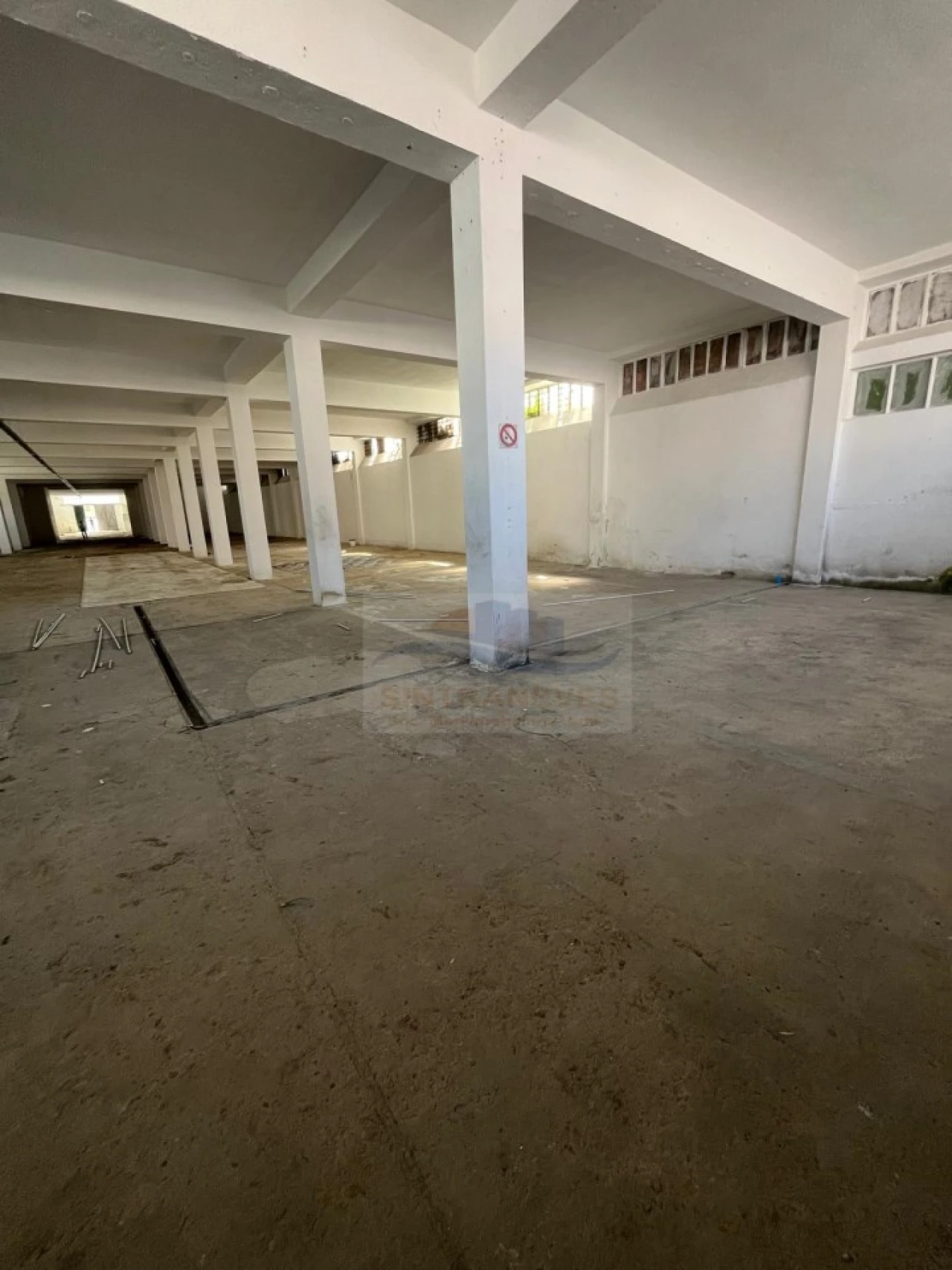 Armazém para Arrendamento em Camarate, Unhos e Apelação Foto 11