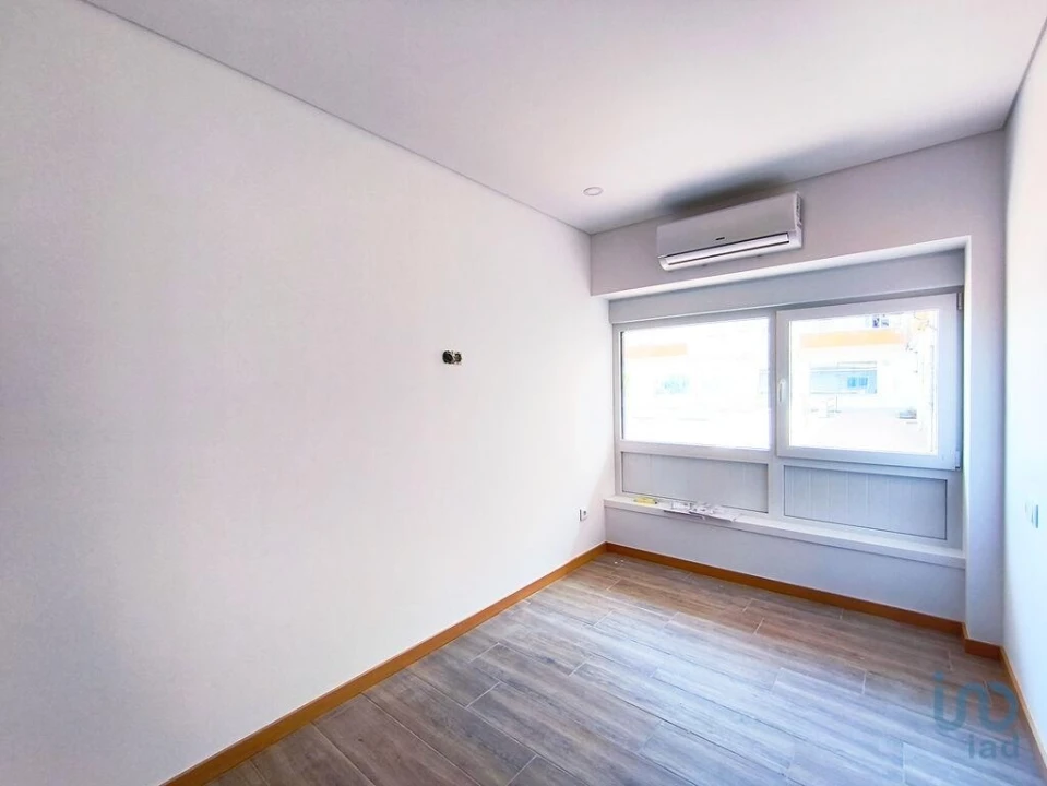Apartamento T2 para Venda em Darque Foto 8
