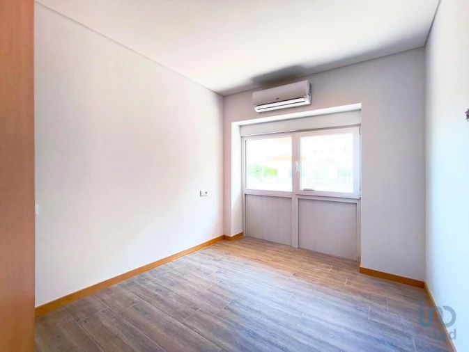 Apartamento T2 para Venda em Darque Foto 12