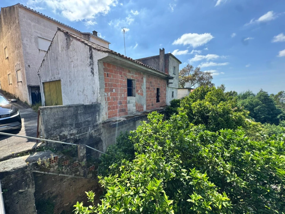 Garagem para Venda em Santo Antonio dos Olivais Foto 2