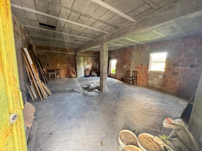 Garagem para Venda em Santo Antonio dos Olivais Foto 4