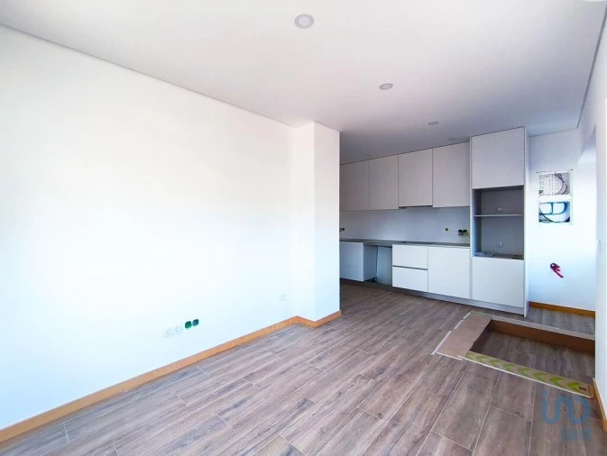 Apartamento T2 para Venda em Darque Foto 3