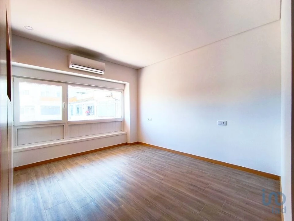 Apartamento T2 para Venda em Darque Foto 10