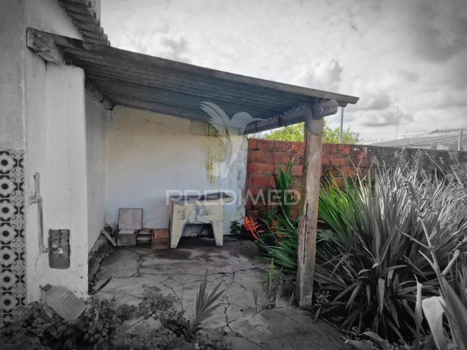 Moradia T2 para Venda em Torrão Foto 17