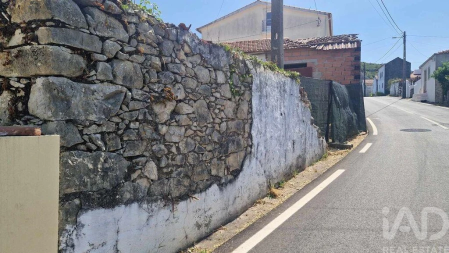 Moradia T3 para Venda em Alqueidão da Serra Foto 24