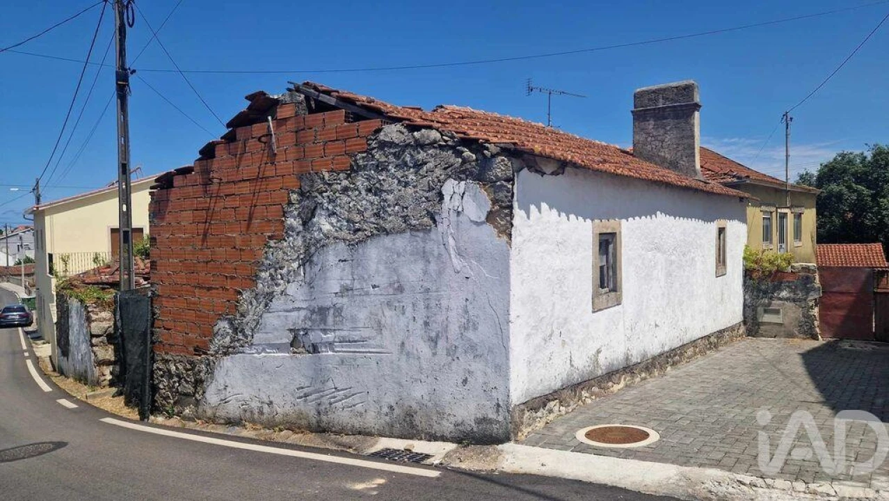 Moradia T3 para Venda em Alqueidão da Serra Foto 23