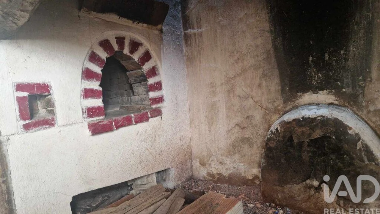 Moradia T3 para Venda em Alqueidão da Serra Foto 19