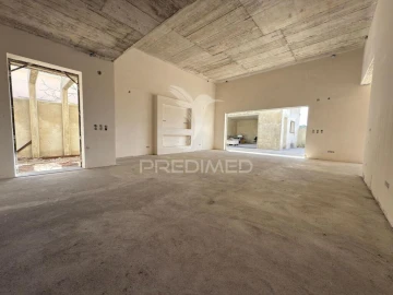 Moradia T5 para Venda em Azeitão (São Lourenço e São Simão)