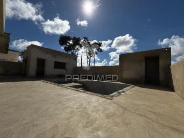 Moradia T5 para Venda em Azeitão (São Lourenço e São Simão)