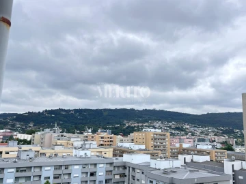 Apartamento T3 para Venda em São Vitor (Braga)