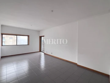 Apartamento T3 para Venda em São Vitor (Braga)