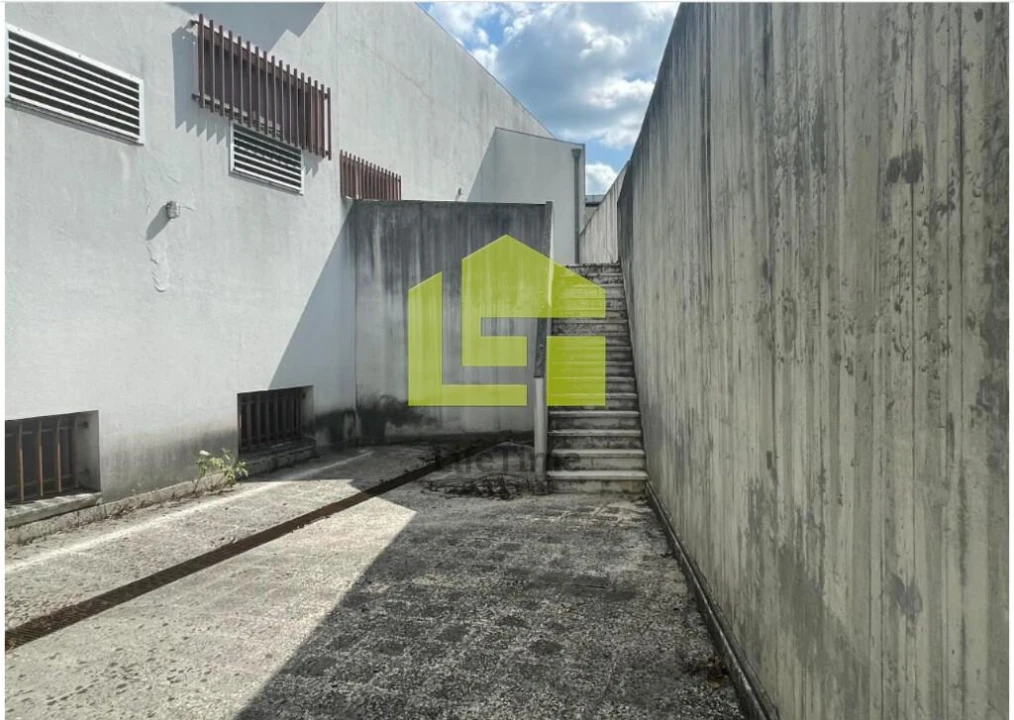 Prédio para Venda em Aguiar da Beira e Coruche Foto 27