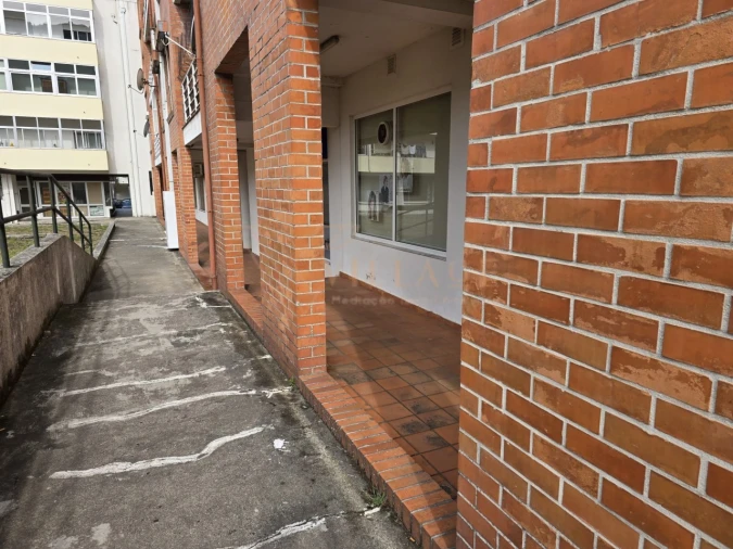 Loja para Venda em Vila Nova de Cerveira e Lovelhe Foto 10