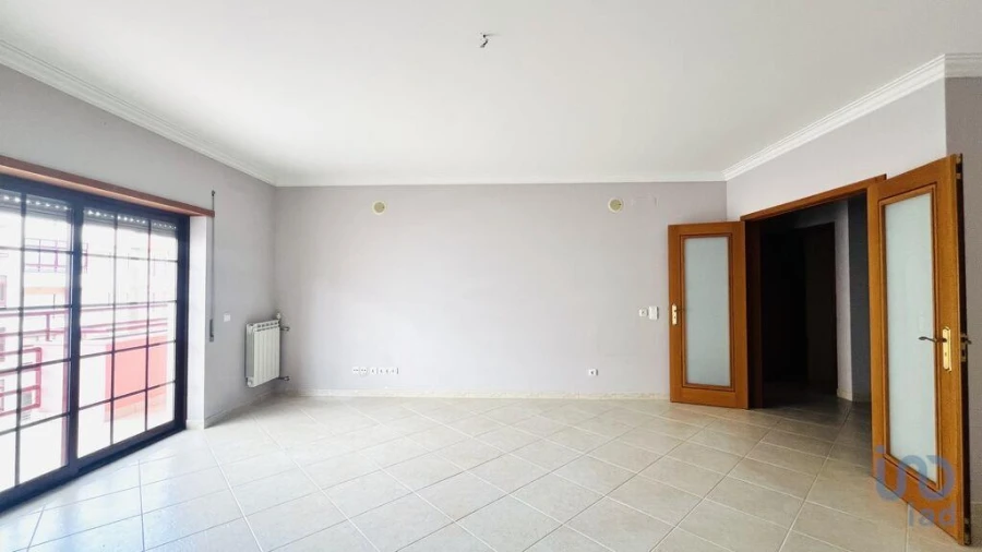 Apartamento T4 para Venda em Setubal (São Sebastião) Foto 1