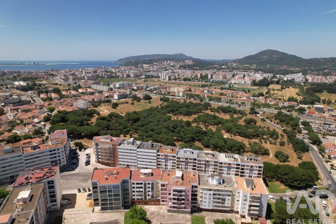 Apartamento T4 para Venda em Setubal (São Sebastião) Foto 30