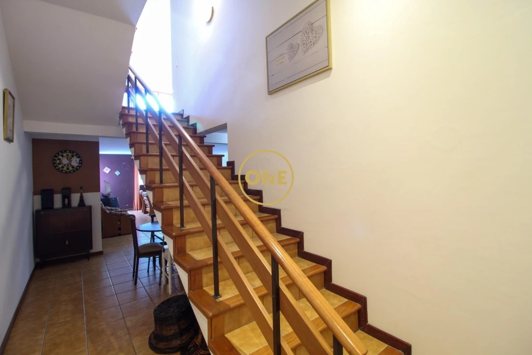 Moradia T2 para Venda em Funchal (São Pedro) Foto 12