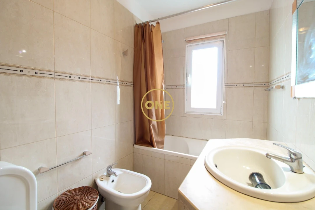 Moradia T2 para Venda em Funchal (São Pedro) Foto 43