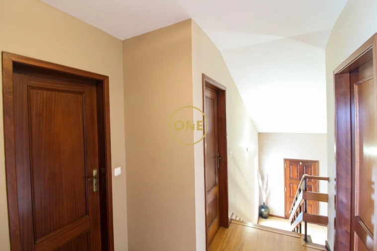 Moradia T2 para Venda em Funchal (São Pedro) Foto 44