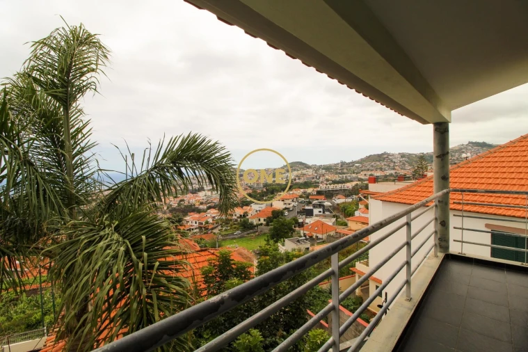 Moradia T2 para Venda em Funchal (São Pedro) Foto 30