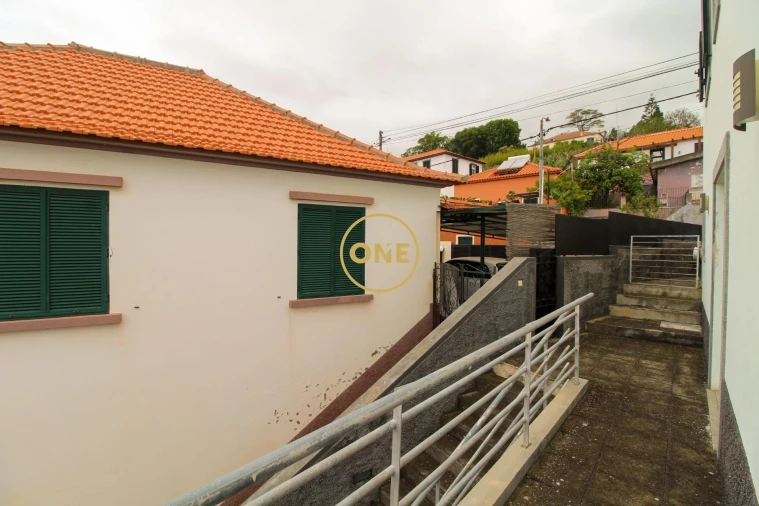 Moradia T2 para Venda em Funchal (São Pedro) Foto 21