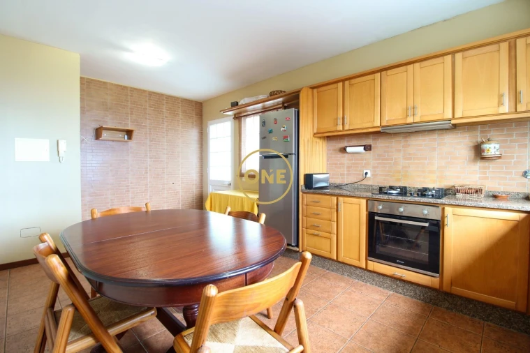 Moradia T2 para Venda em Funchal (São Pedro) Foto 8