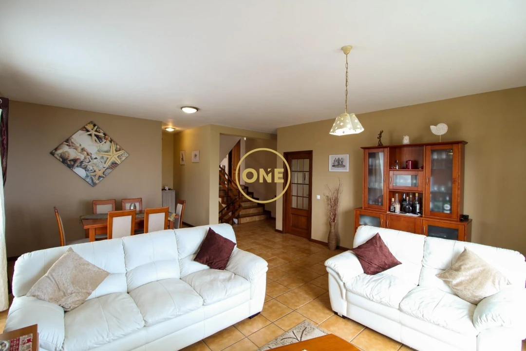 Moradia T2 para Venda em Funchal (São Pedro) Foto 4