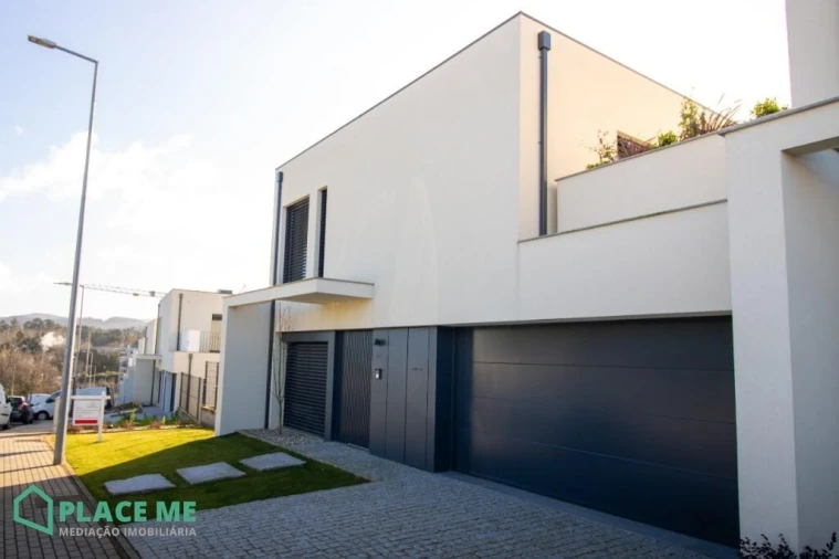 Moradia T3 para Venda em Palmeira Foto 2