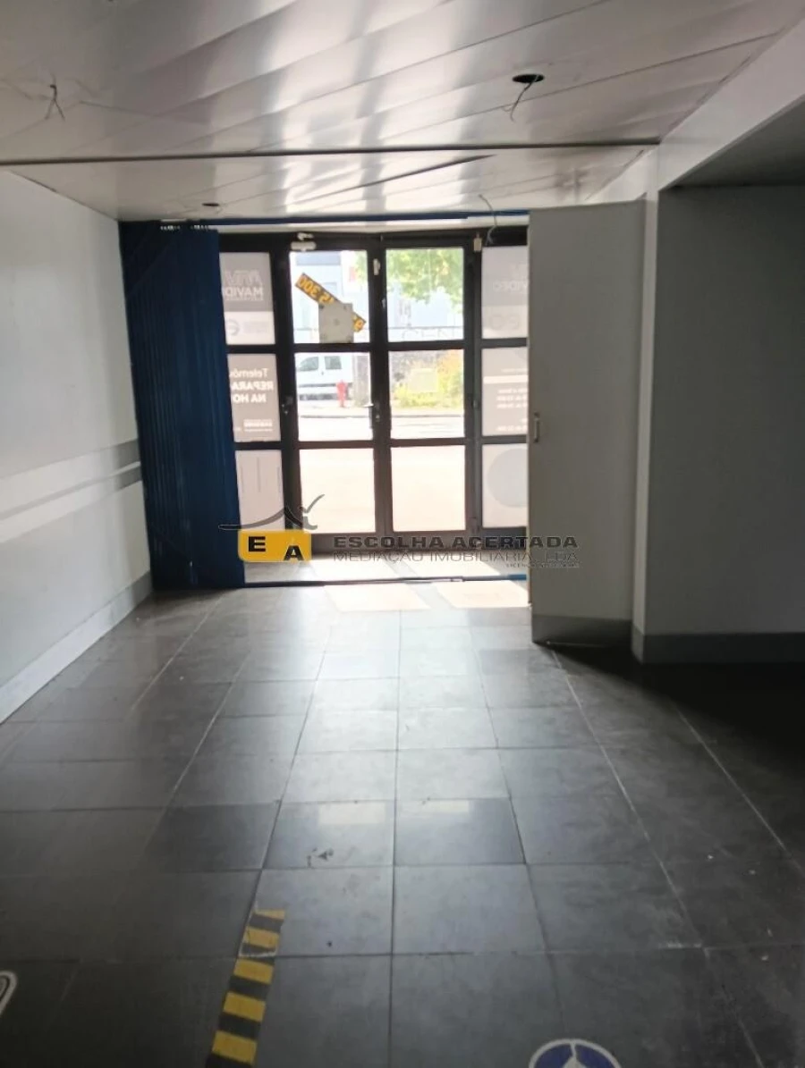 Armazém para Arrendamento em São Mamede de Infesta e Senhora da Hora Foto 9