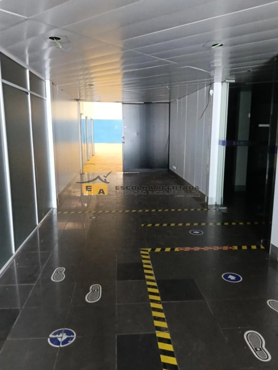 Armazém para Arrendamento em São Mamede de Infesta e Senhora da Hora Foto 8