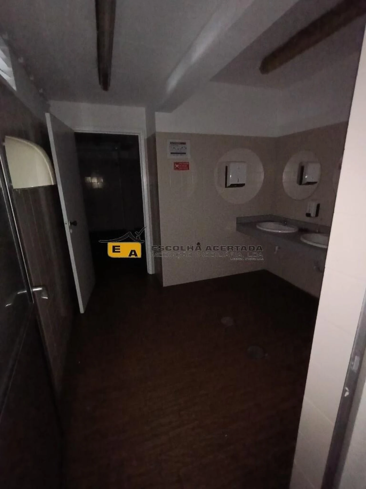 Armazém para Arrendamento em São Mamede de Infesta e Senhora da Hora Foto 14