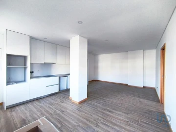 Apartamento T2 para Venda em Darque